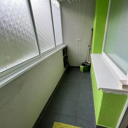 Apartment Ticha Lokalita, Mhd Do 5 Minut, Len 2 Km Od Centra Kosice